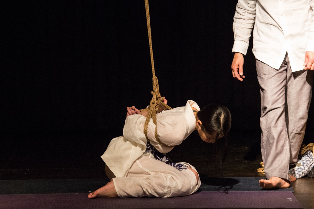 Akira Naka in Los Angeles Kinbaku Today 13