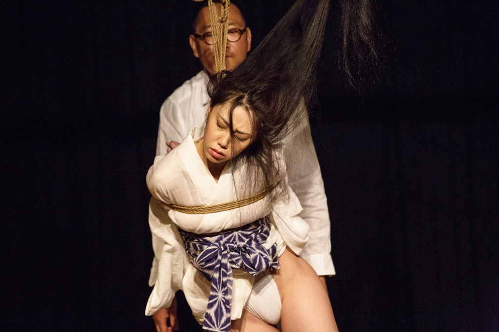 Akira Naka in Los Angeles Kinbaku Today 20